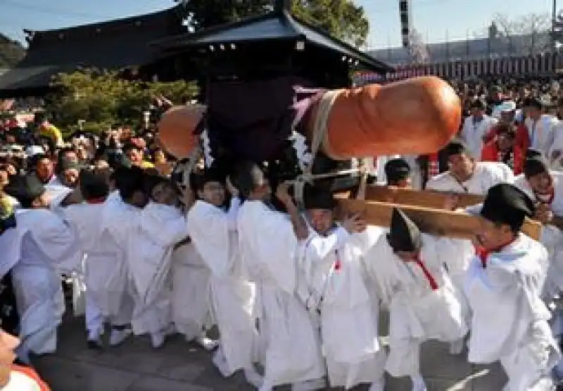 GIAPPONE FESTA DEL PENE 