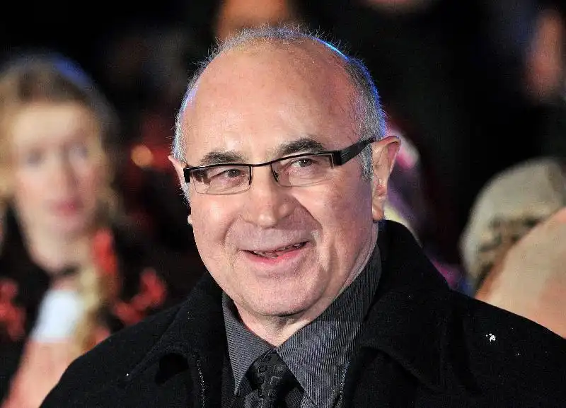 BOB HOSKINS 