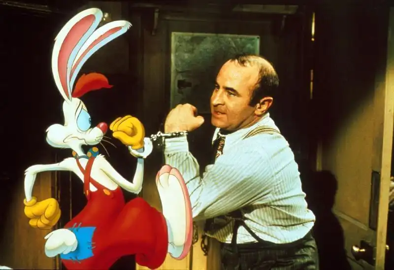 BOB HOSKINS 