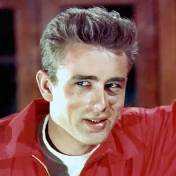 JAMES DEAN IN GIOVENTU BRUCIATA 