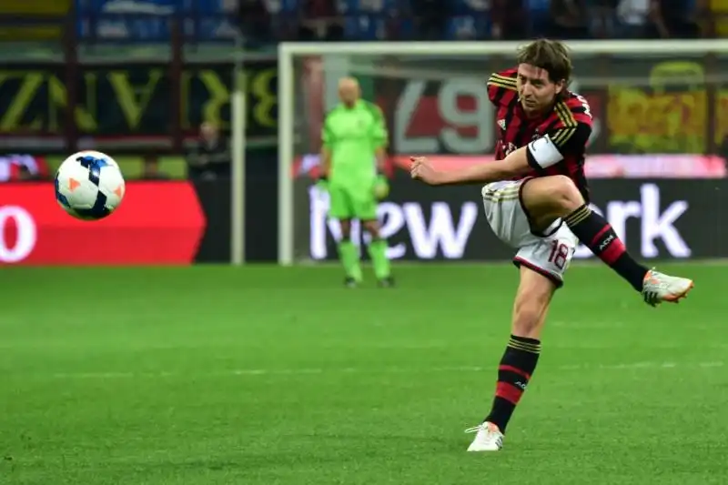 MILAN CATANIA MONTOLIVO 