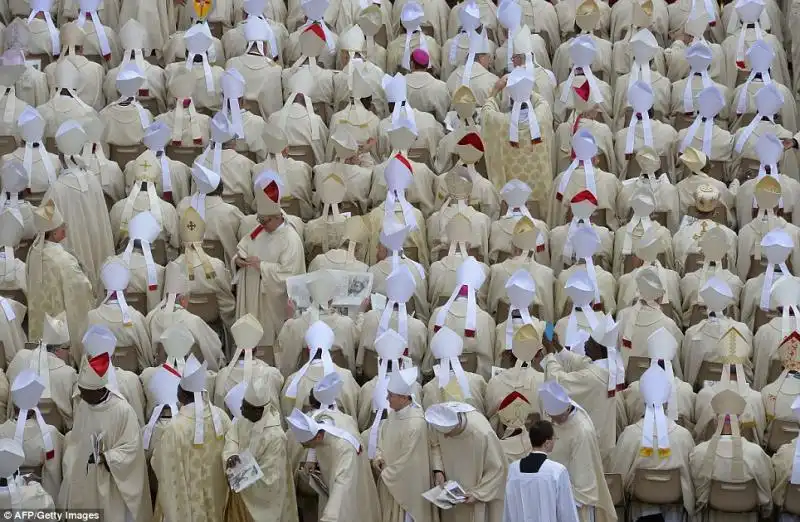 I PAPI SANTI IN VATICANO CANONIZZAZIONE DI WOJTYLA E RONCALLI 