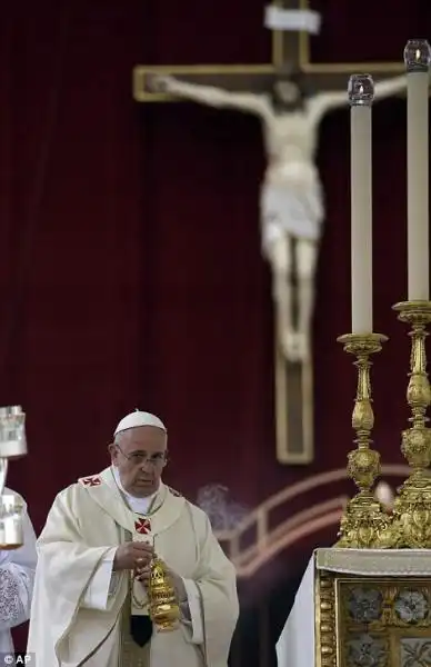 I PAPI SANTI IN VATICANO CANONIZZAZIONE DI WOJTYLA E RONCALLI 