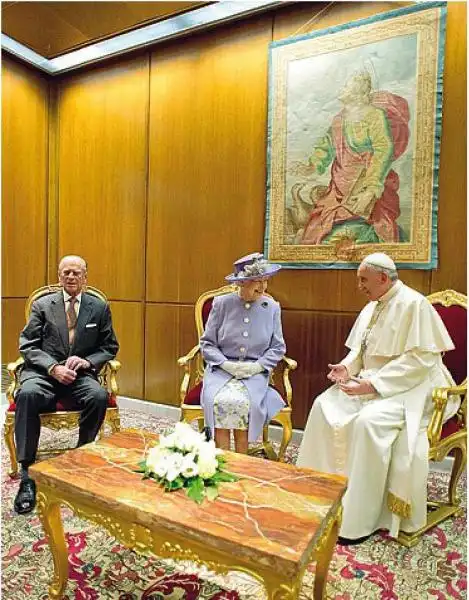 REGINA ELISABETTA PAPA FRANCESCO 