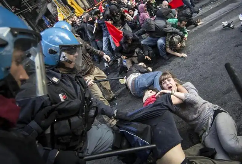 Roma, guerriglia urbana