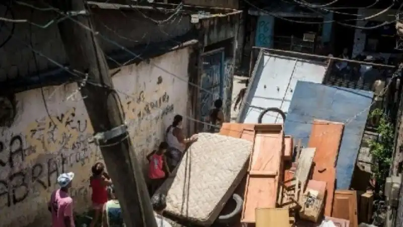 SCONTRI NELLE FAVELAS A RIO DE JANEIRO 