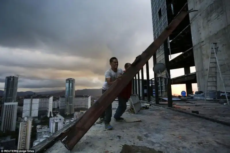 Lo slum piu alto di Caracas 