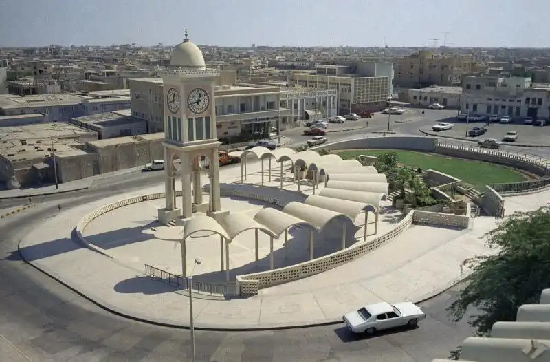 La vecchia torre dell orologio a Doha 