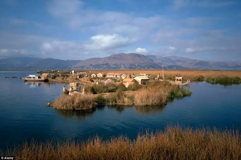 lago titicaca puno peru