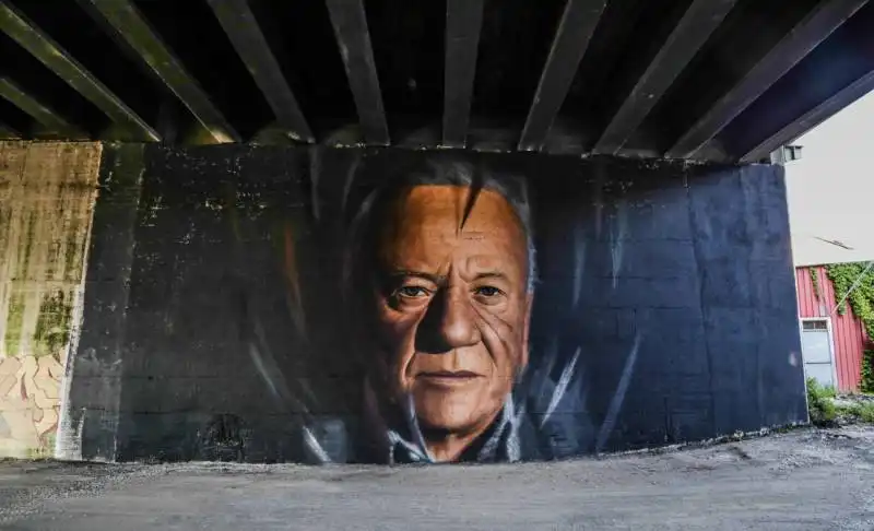 BONITO OLIVA murales5