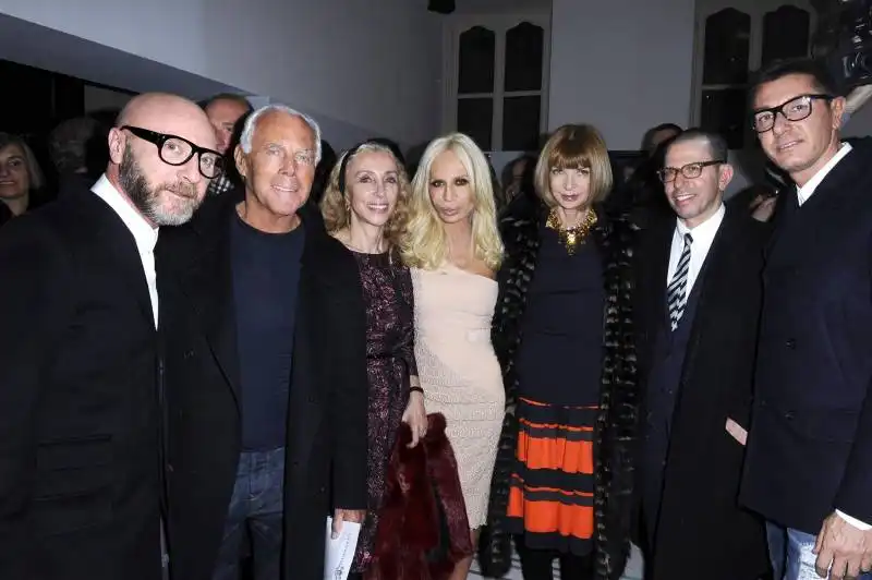 domenico dolce giorgio armani donatella versace franca sozzani donatellaversace annawintour jonathannewhouse stefanogabbana (large)