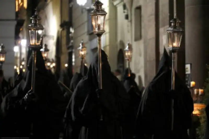 GLI INCAPPUCCIATI DI PIANO DI SORRENTO 5