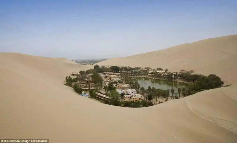 huacachina, peru 