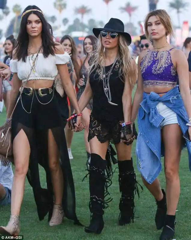 justin bieber e kendall jenner al coachella  2