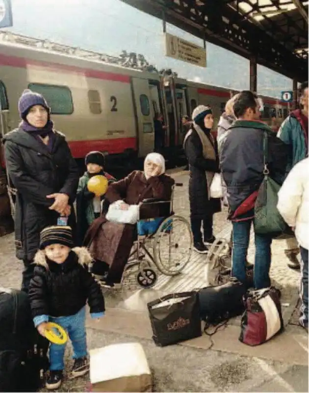 MIGRANTI BOLZANO TRENO AUSTRIA 2