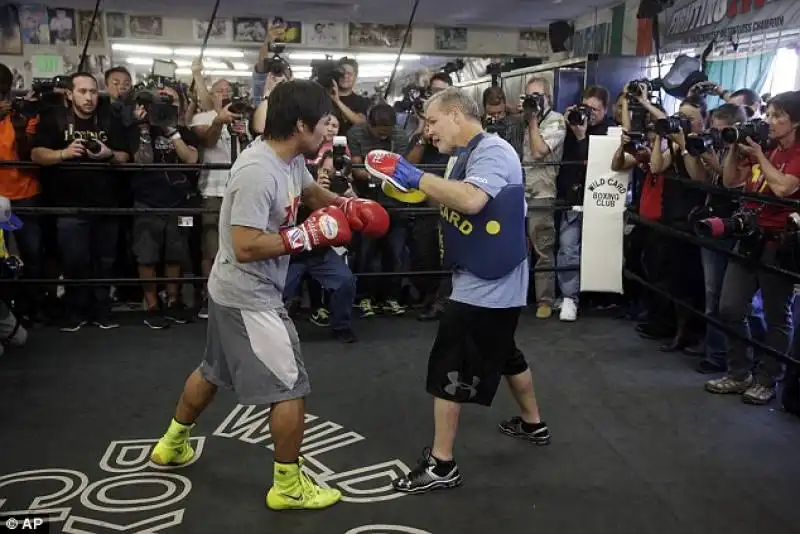 pacquiao in allenamento