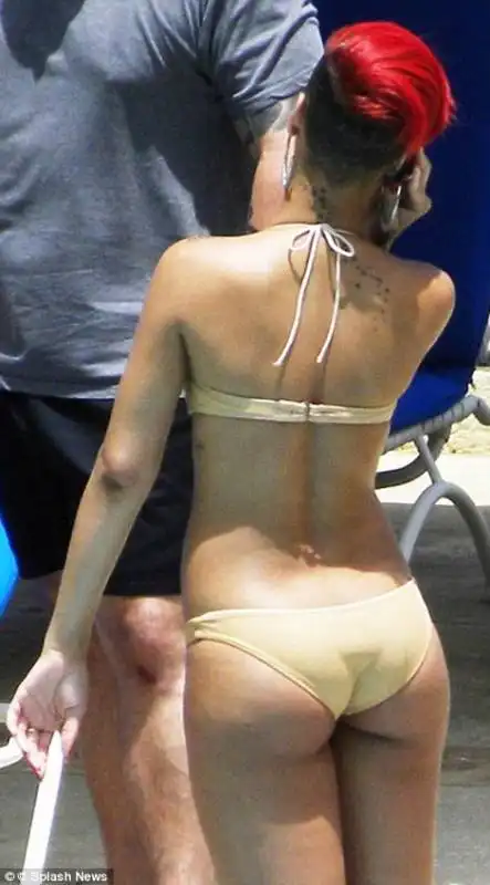 rihanna in bikini