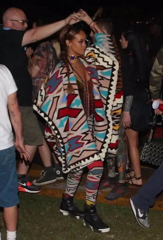 rihanna versione navajo