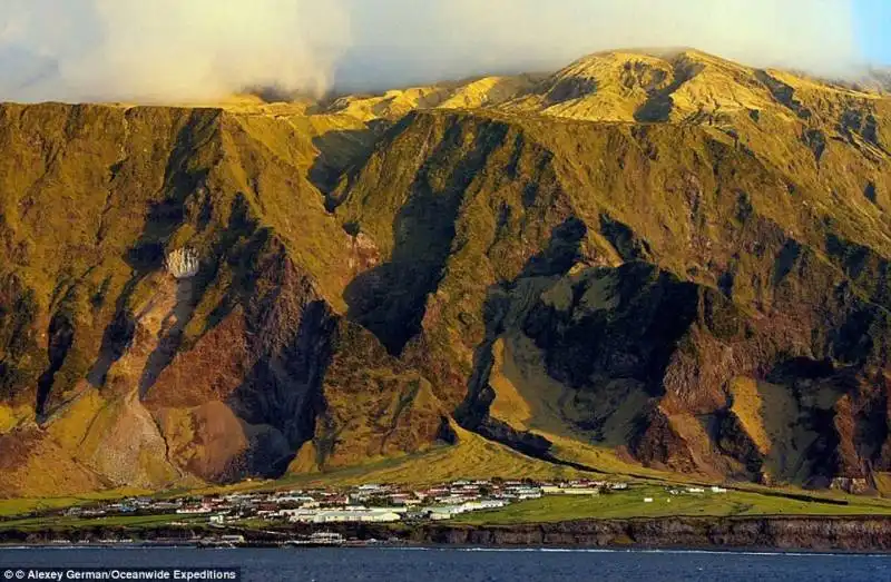 tristan da cunha, saint helena