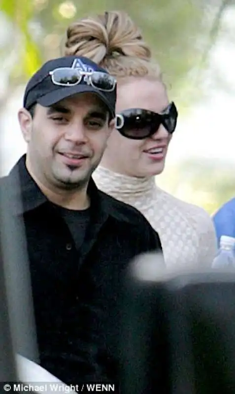 britney spears con sam lutfi