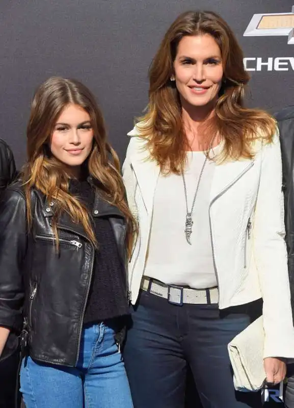 cindy crawford kaia 19