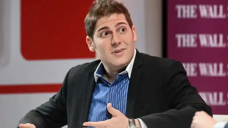 EDUARDO SAVERIN