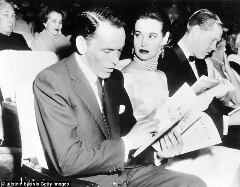 gloria vanderbilt e sinatra