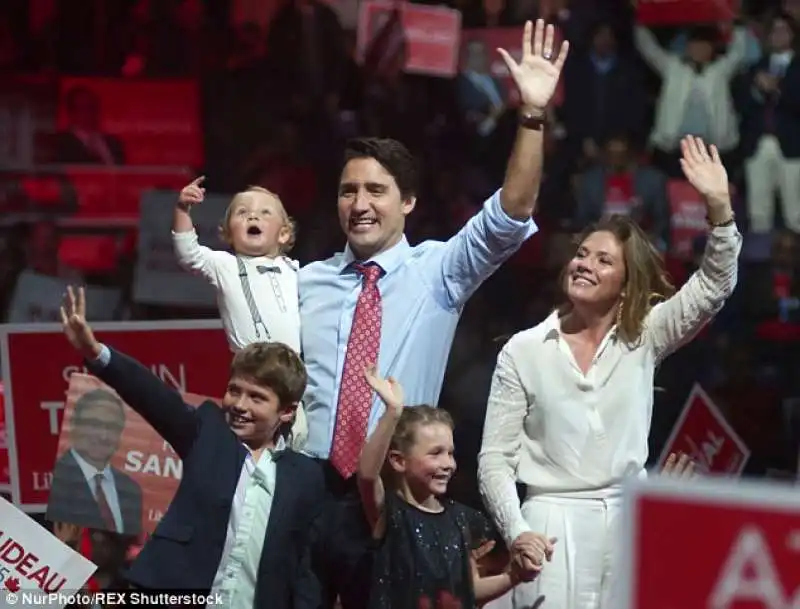 justin trudeau con la famiglia