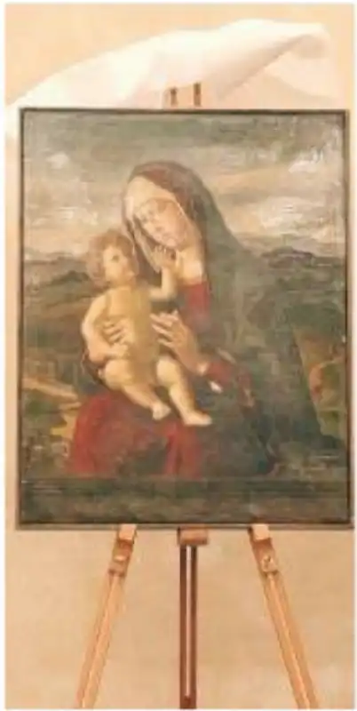 LA MADONNA CON BAMBINO