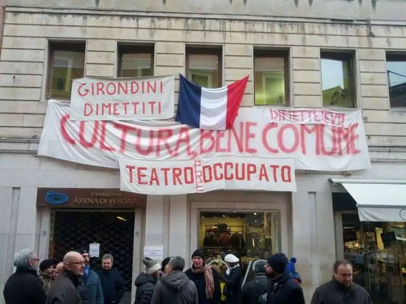 LA PROTESTA DEI DIPENDENTI DELL ENTE LIRICO DI VERONA