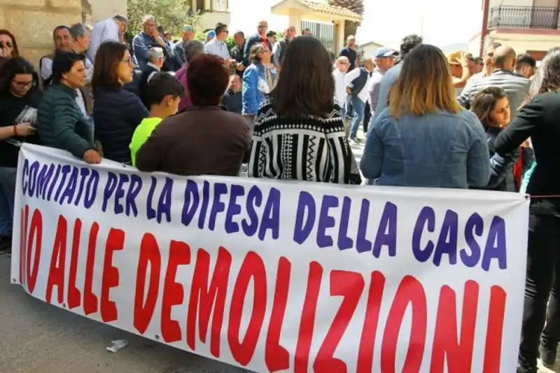 LICATA PROTESTA