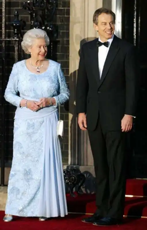 look della regina con tony blair