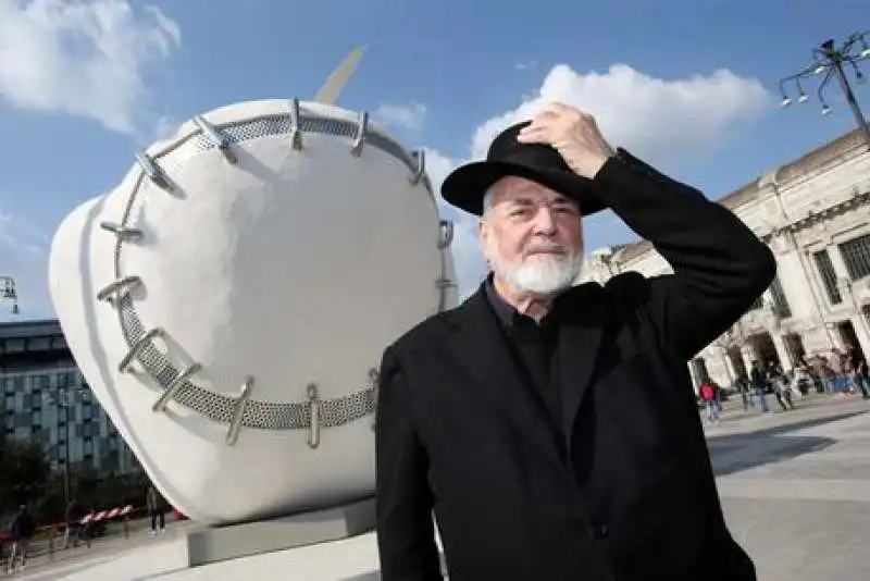 MELA PISTOLETTO 2