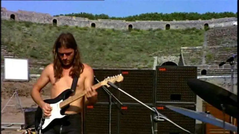 PINK FLOYD LIVE AT POMPEI 4