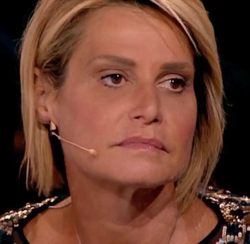 simona ventura quando si parla degli altri naufraghi