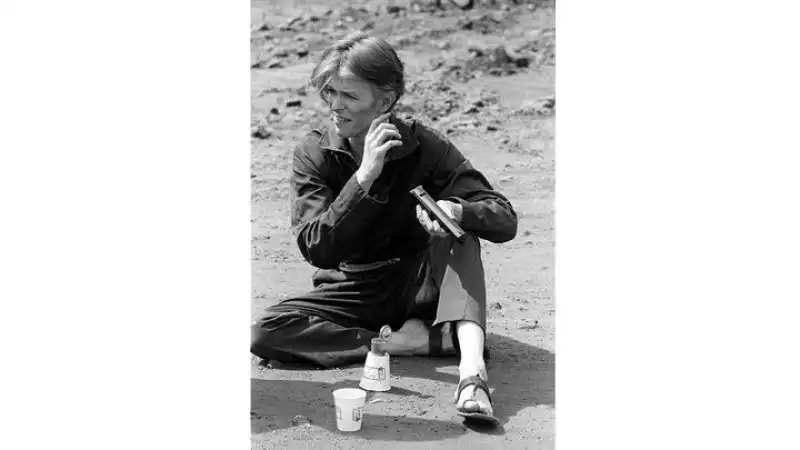 sul set di the man who fell to earth