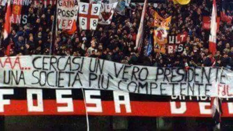 TIFOSI DEL MILAN CONTRO BERLUSCONI E GALLIANI