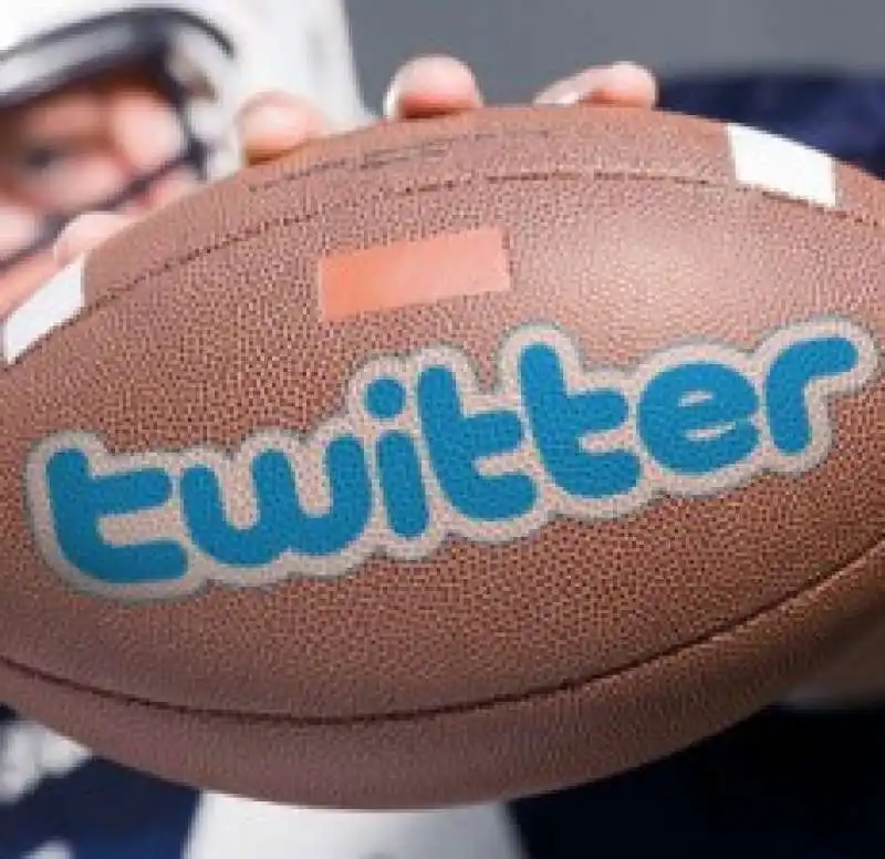 TWITTER FOOTBALL 4