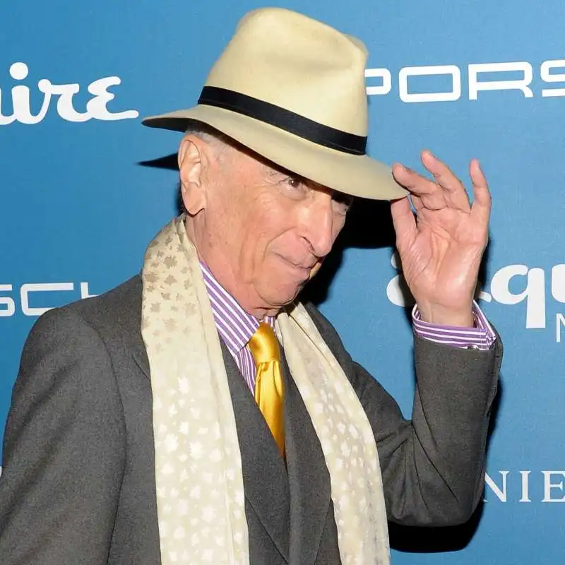 VOYEUR GAY TALESE