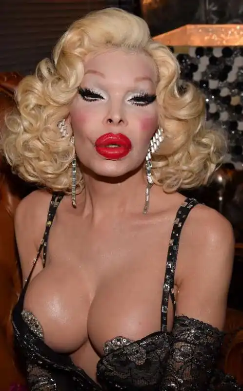 amanda lepore in tutto il suo splendore (7)