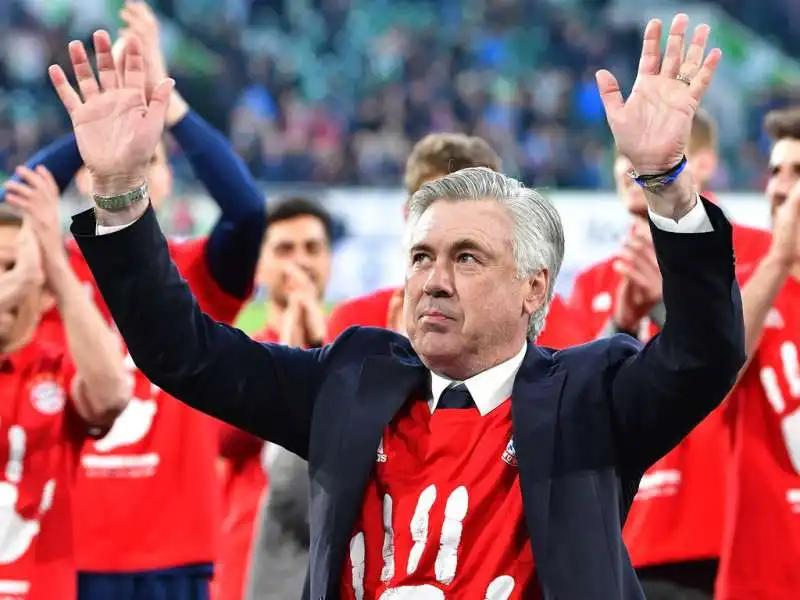 ANCELOTTI VINCE IL CAMPIONATO CON IL BAYERN   