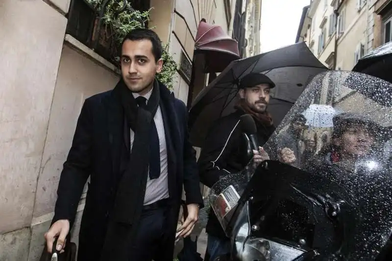 DI MAIO VUOLE LIMITARE SPAZI GIORNALISTI ALLA CAMERA