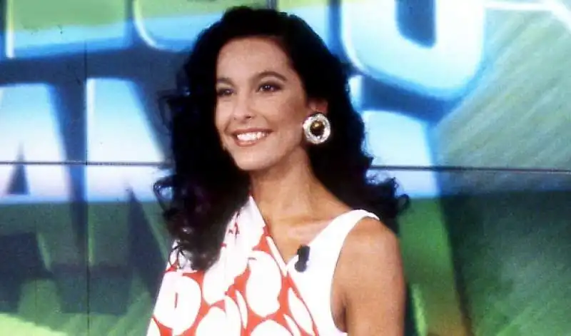 LUANA COLUSSI