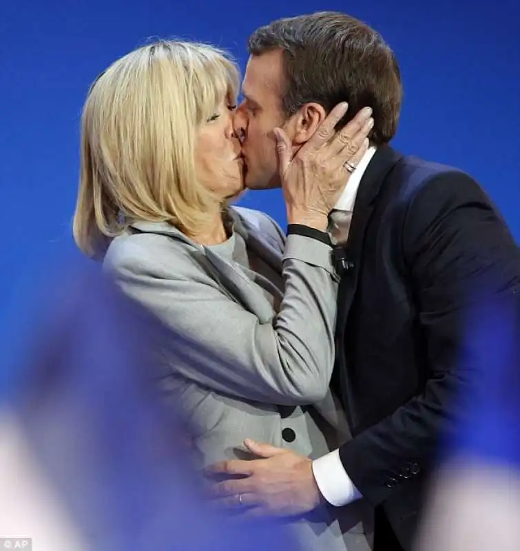 macron e brigitte trogneux 5