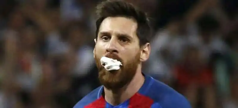 MESSI
