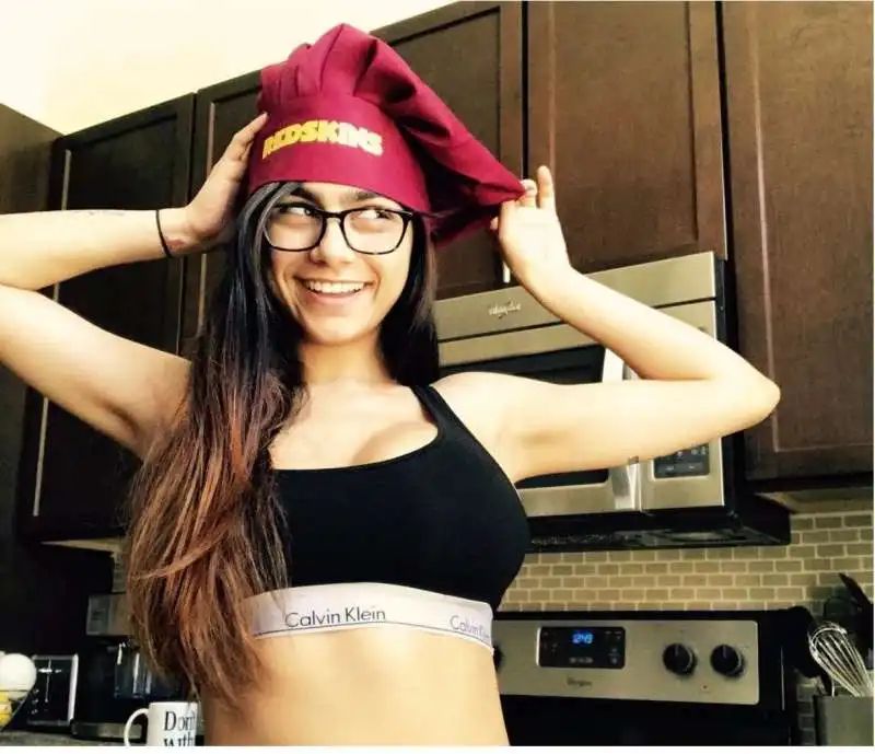 mia khalifa chef