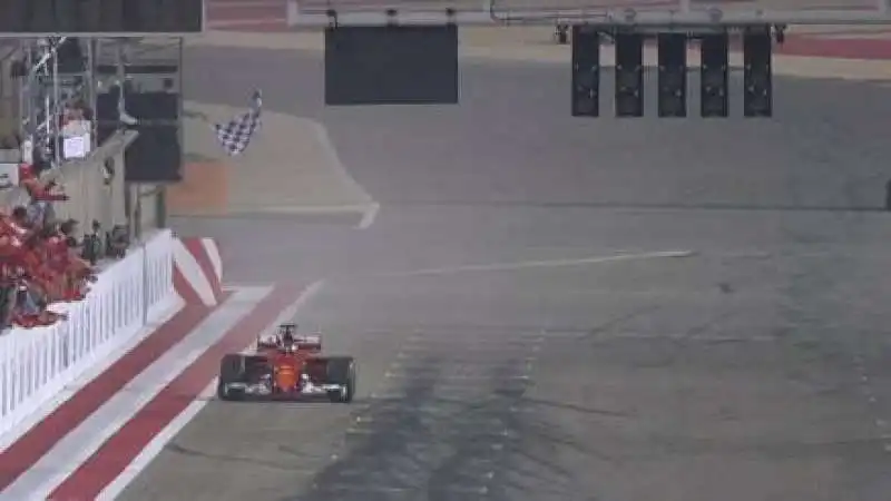 VETTEL 4