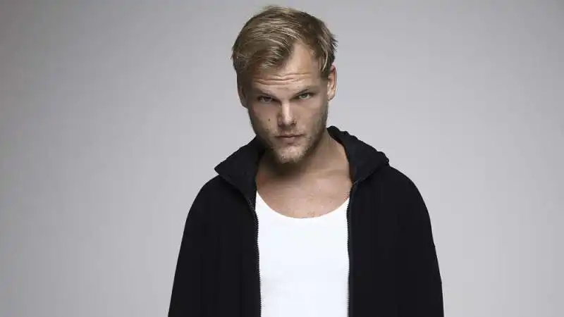 AVICII 