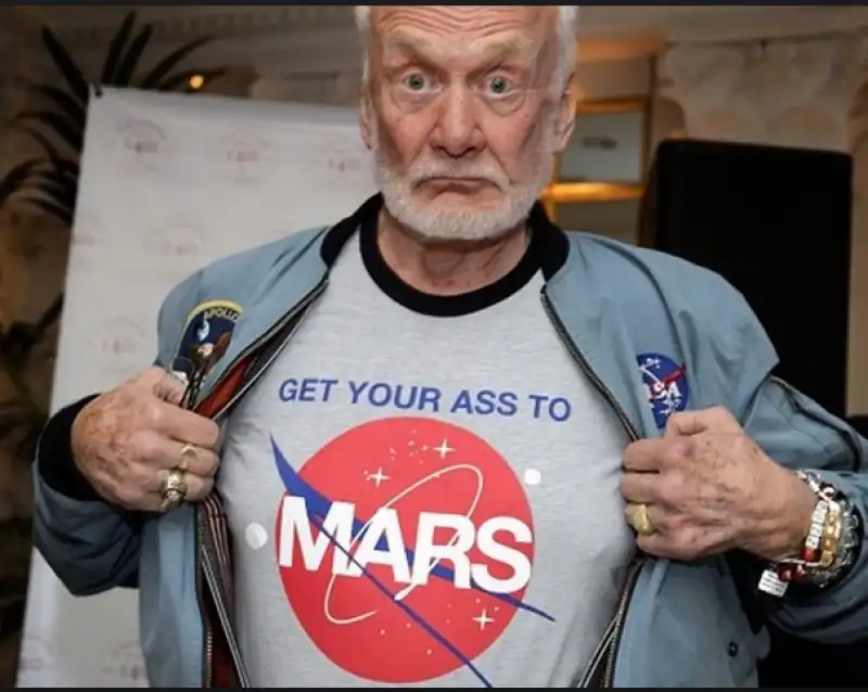 buzz aldrin