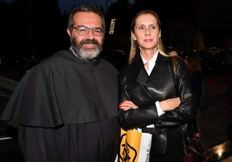 frate agnello e jaqueline de laurentiis